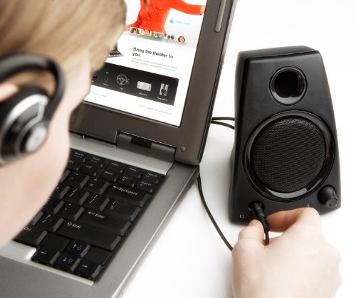 3.5mm Jack Compact Laptop Speakers, Black (Z130) & C270 Desktop or Laptop Webcam, HD 720p Widescreen for Video Calling and Recording