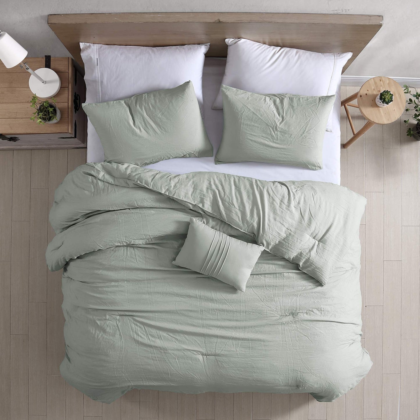 Comforter Set - Dow lternative Brushed Microfiber - Elegant All Season Bedspread Set - Includes Comforter, Shams, & Decorative Pillow - Lu ous Be ng - Queen, Spa