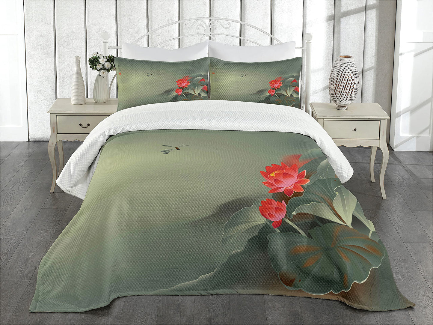 Dragonfly Bedspread, Traditional Painting with Lotus Blooms in Hazy Tones Design, Decorative Quilted 3 Piece Coverlet Set with 2 Pillow Shams, King Size, Red Green