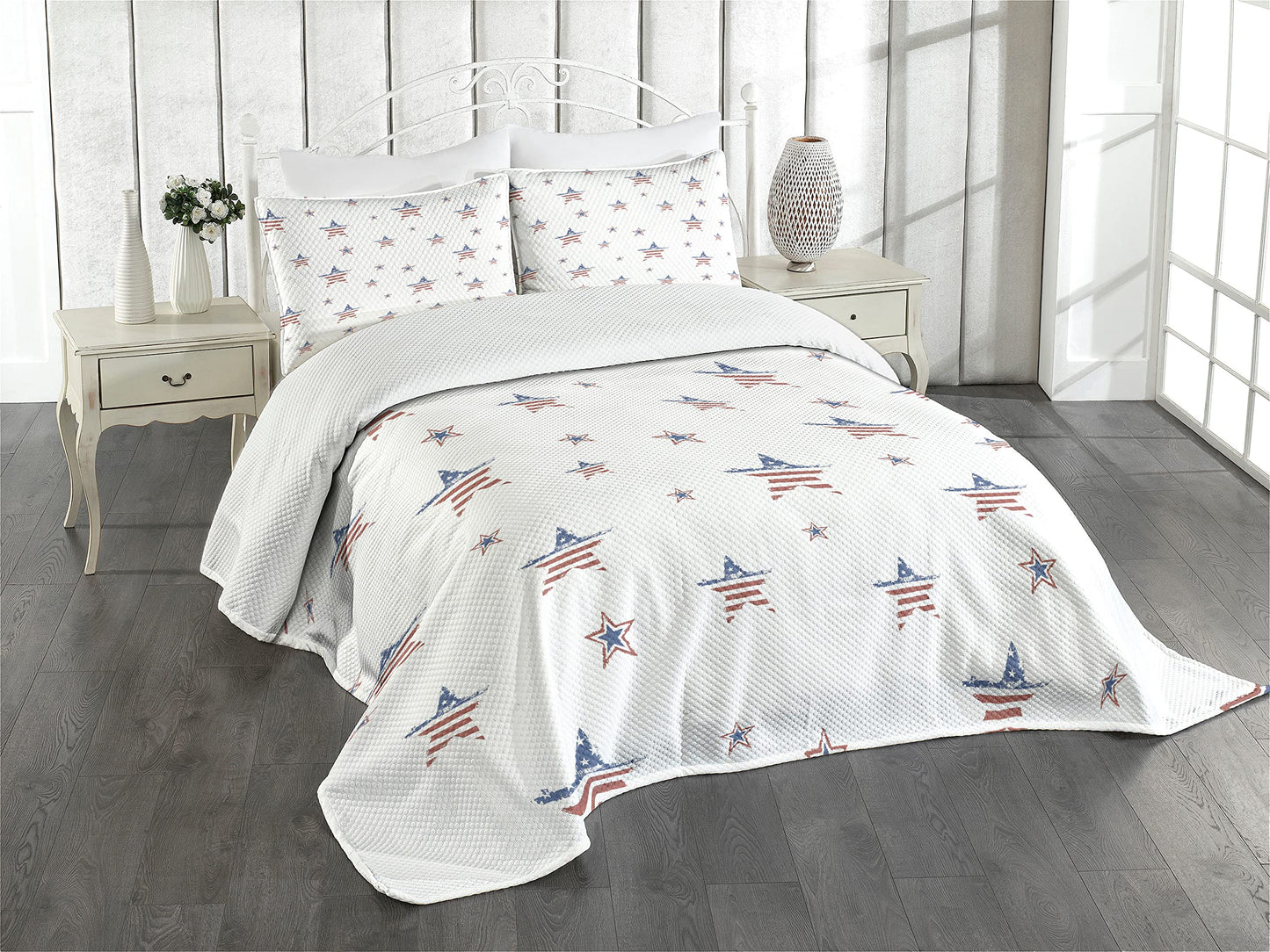4th of July Bedspread, Scattered Stars with Flag Motifs Independence Day Theme, Decorative Quilted 3 Piece Coverlet Set with 2 Pillow Shams, Queen Size, Ruby Navy Blue White