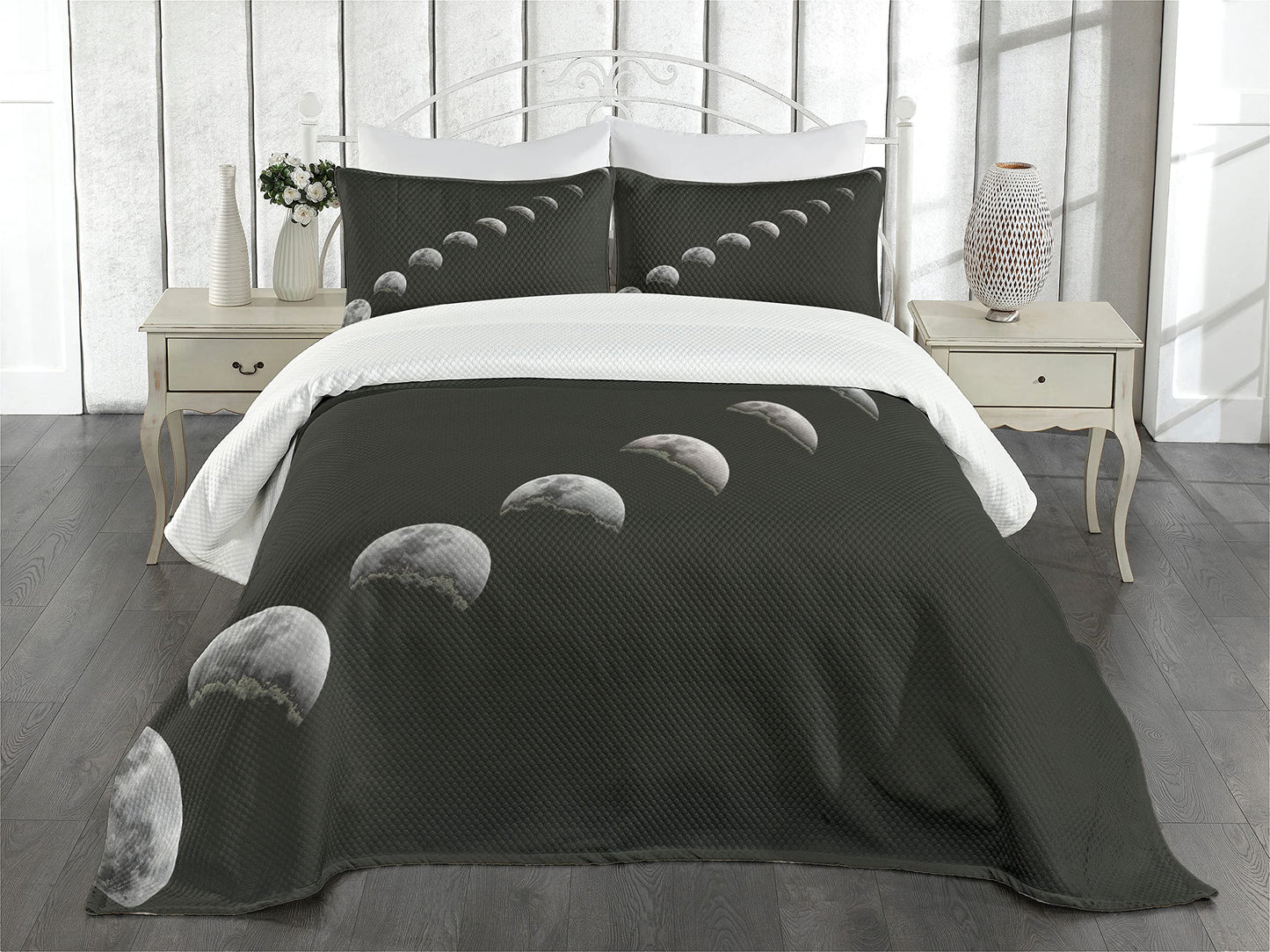 Moon Phases Bedspread, Lunar Eclipse Changing Phase of The Moonstronomynd Universe Theme, Decorative Quilted 3 Piece Coverlet Set with 2 Pillow Shams, King Size, Grey Black