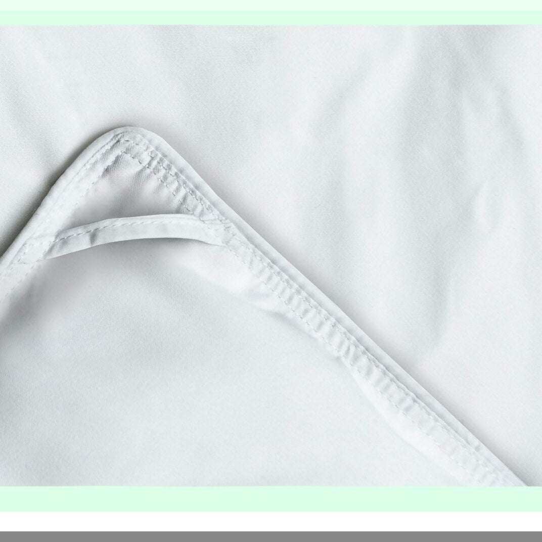 Luxury White Microfiber All Season Full Comforter - Hypoallergenic Goose Down Alternative Duvet Insert with Corner Loops and Box Stitched Quilted Design - Washable 82" W x 86" L