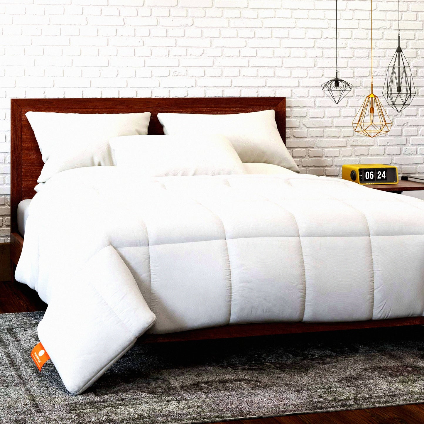 Luxury White Microfiber All Season Full Comforter - Hypoallergenic Goose Down Alternative Duvet Insert with Corner Loops and Box Stitched Quilted Design - Washable 82" W x 86" L