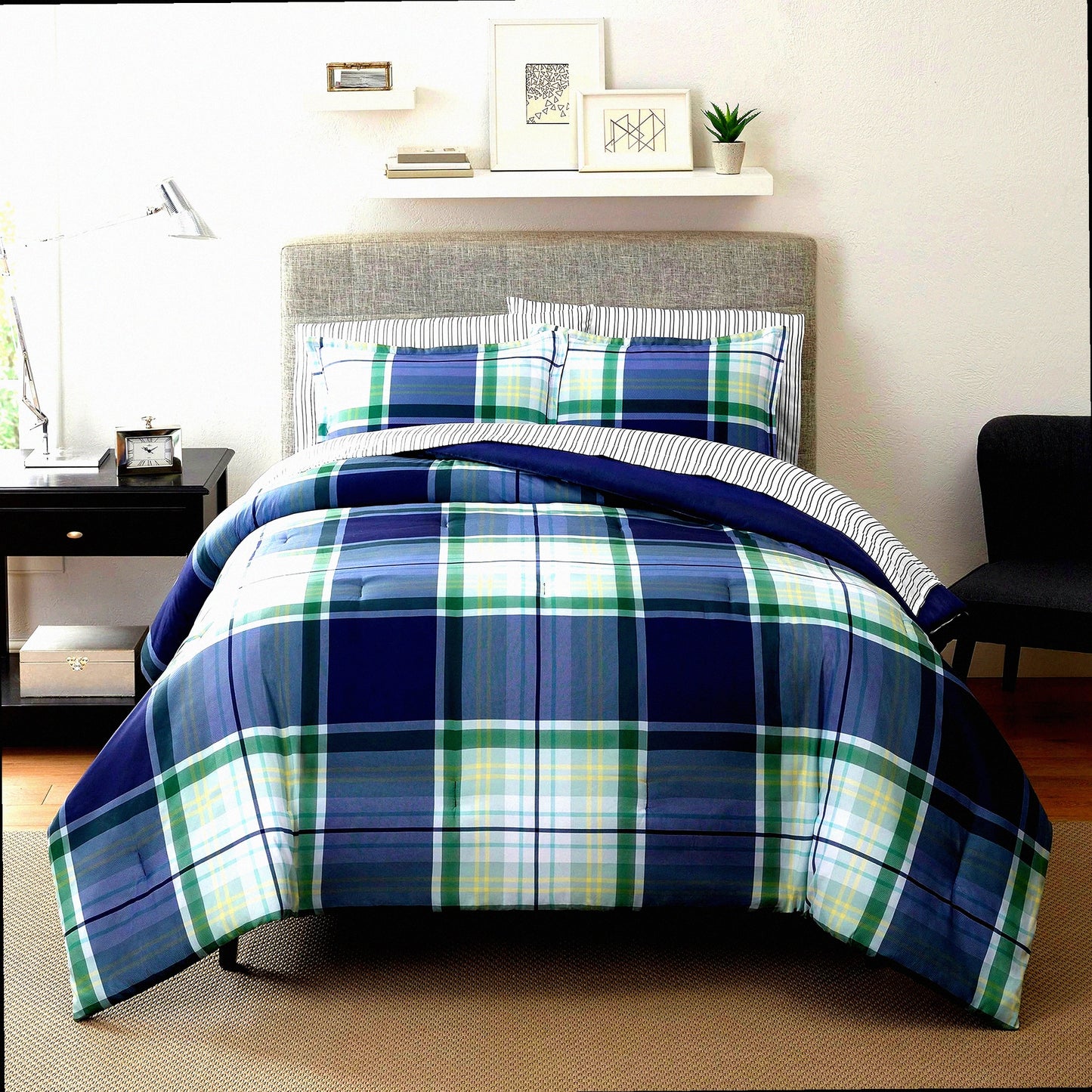 Plaid Comfort Queen Bedding Set - Soft & Cozy 7-Piece Complete Bed in A Bag with Sheets & Pillowcase for All Seasons - Simply Clean Design