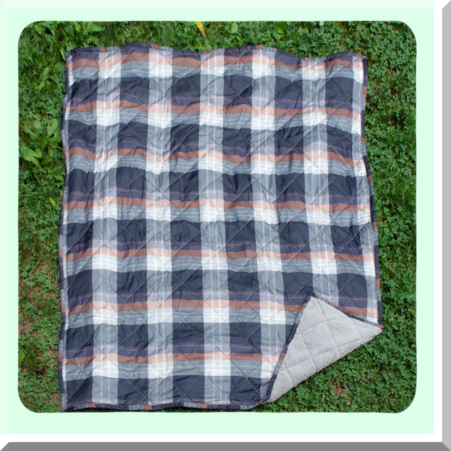 VersaCozy Reversible Water-Resistant Sherpa Throw Blanket 50x60 Inch, Navy