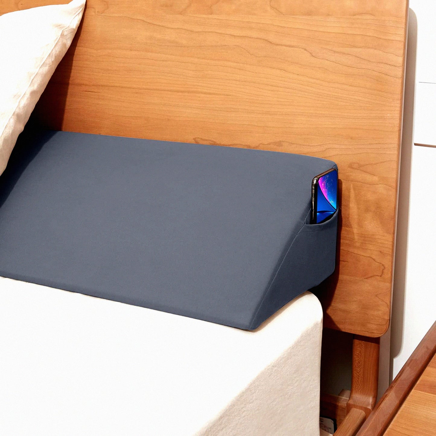 SleepWell GapGuard - Queen Size Bed Wedge Pillow & Mattress Wedge - Headboard Pillow to Fill The Gap - Bed Gap Filler for Better Sleep & Support