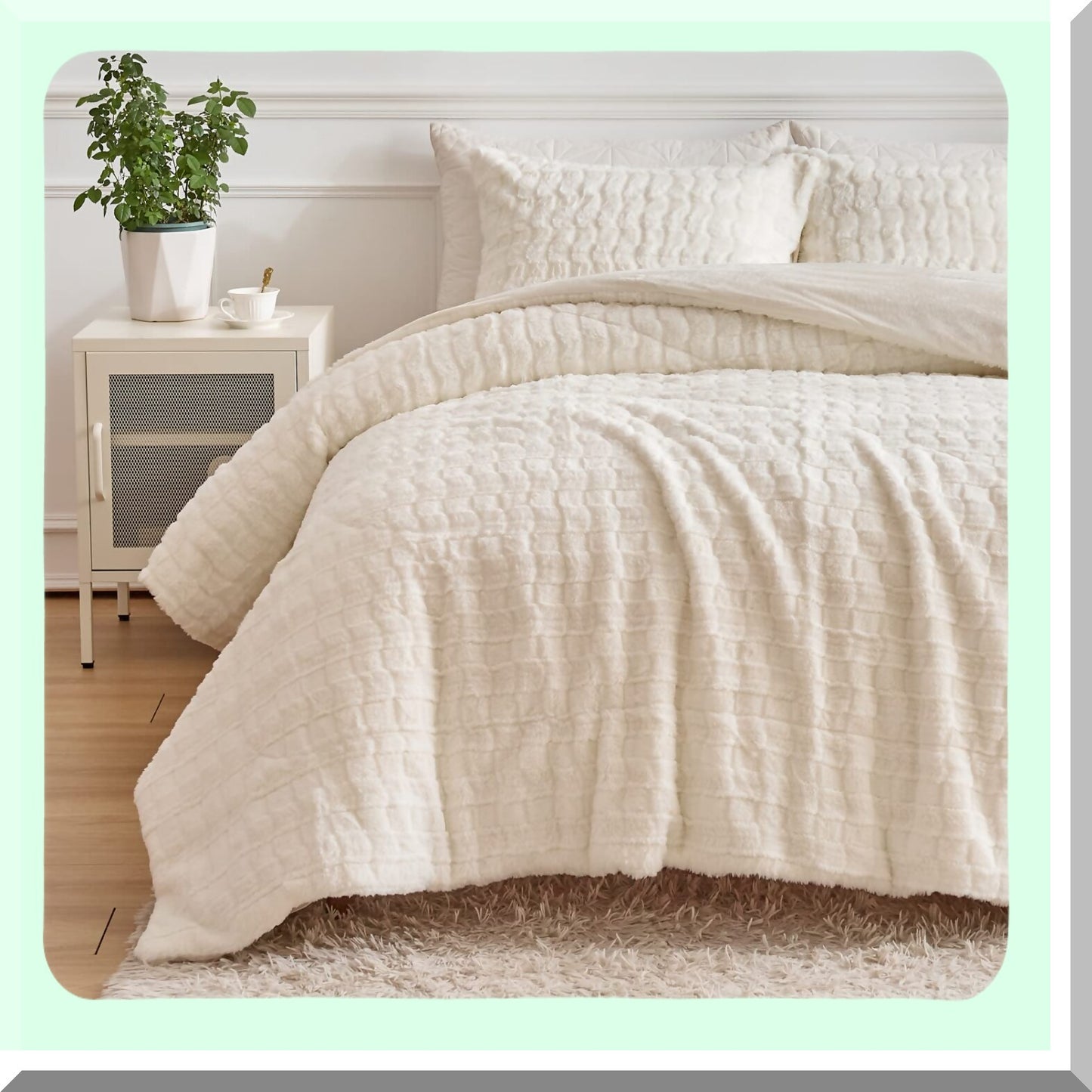 Ultra Fluffy Ivory White Rabbit Comforter Set - Luxury Plush Bedding with Rectangle Pattern - Soft Fuzzy 3 Piece Bed Set (1 Comforter + 2 Pillowcases) - Full Size