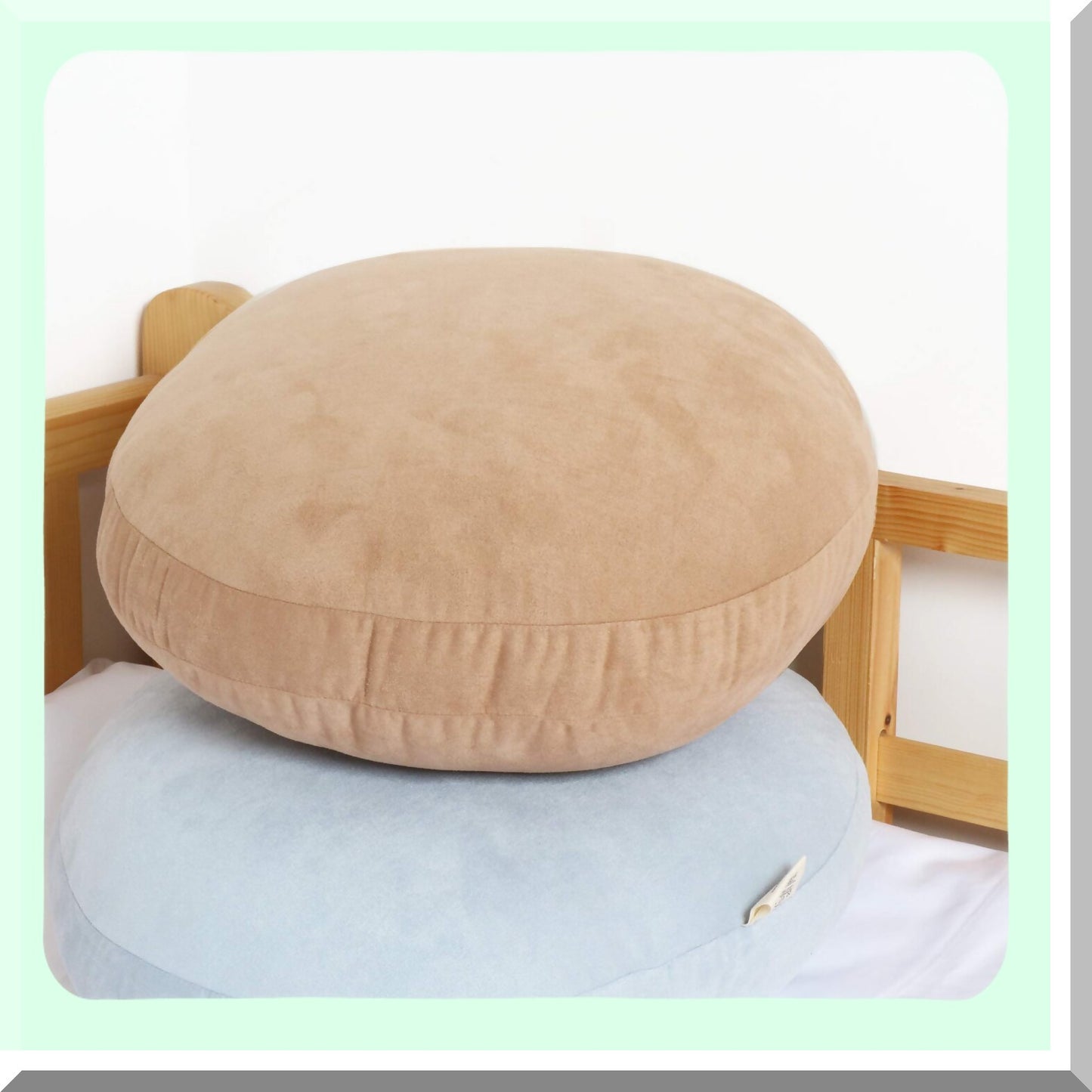 UltraFluff Round Pillow - Super Soft Down-Like Polyester Filling Decorative Circle Cushion for Couch Bed Sofa Office Car - 16x16 Inches Khaki - 1 Piece