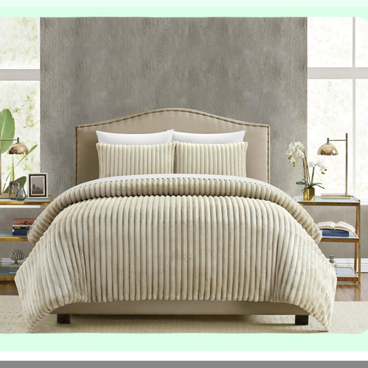 Luxury Plush Beige Queen Comforter Set - Microplush Quilted Bedding with Micromink Backing and Pillow Shams - 3 Piece Channel Design
