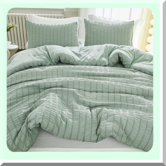 Sage Green Seersucker Comforter Set - California Size Lightweight Bedding with Soft Aesthetic Design, 3-Piece Summer Comforter Set (104x96In)