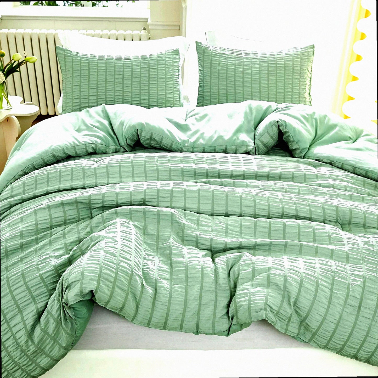 Sage Green Seersucker Comforter Set - California Size Lightweight Bedding with Soft Aesthetic Design, 3-Piece Summer Comforter Set (104x96In)