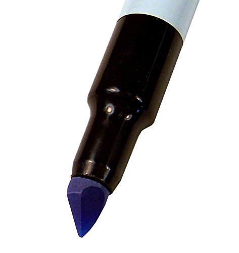 Set of 12 assorted tri-nib markers in case