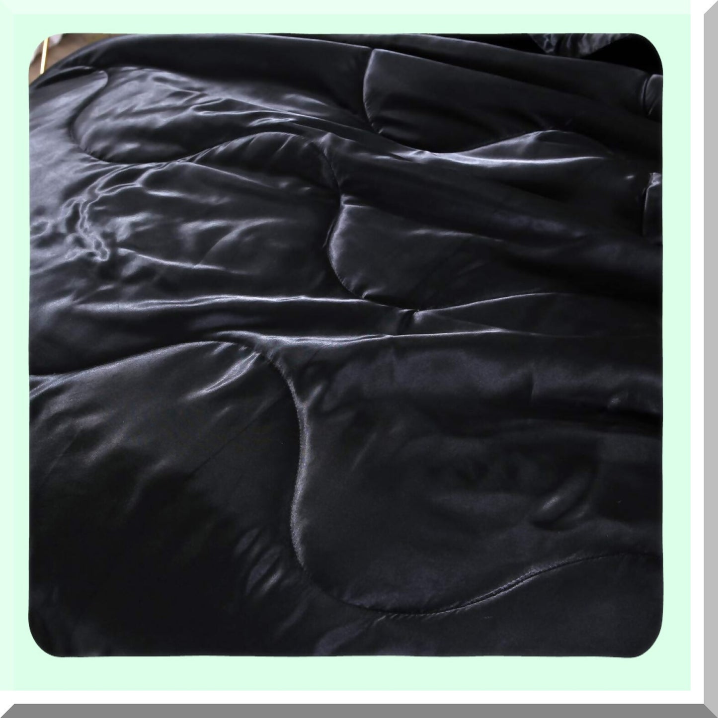 Luxury Black Silky Comforter Set - Soft Lightweight Microfiber Quilted Bedding with Matching Pillow Covers - Queen Size for Summer, Spring, Autumn