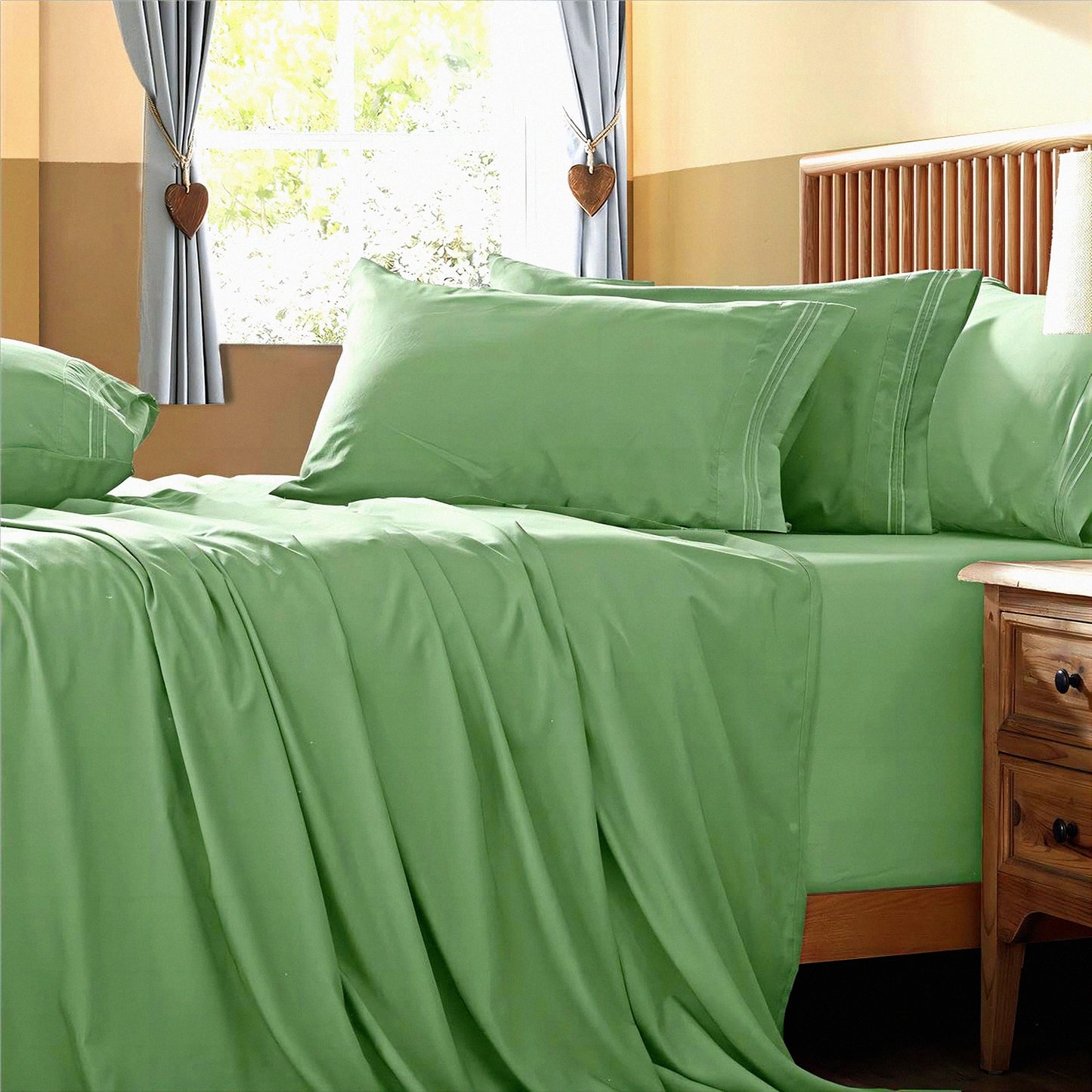 Sage Green Ultra Deep Pocket Queen Sheets Set - Hotel Luxury Microfiber Bedding with 1800 Thread Count - 6 Piece Soft Bed Set for 18-24 Inch Mattresses