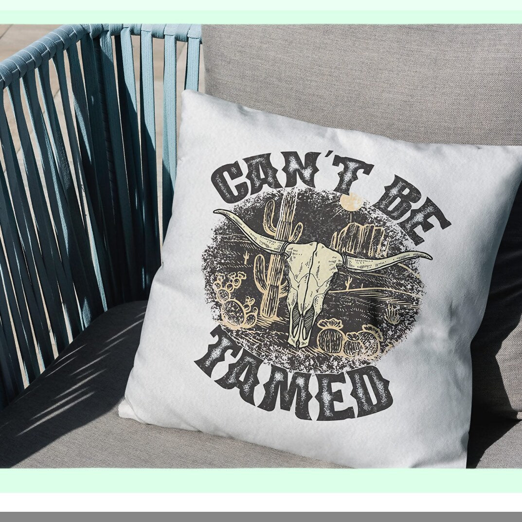 Wild West Cowboy Skull Decorative Pillow Cover - Vintage Western Farmhouse Cushion Case for Living Room & Bedroom - Gift for Nature Lovers