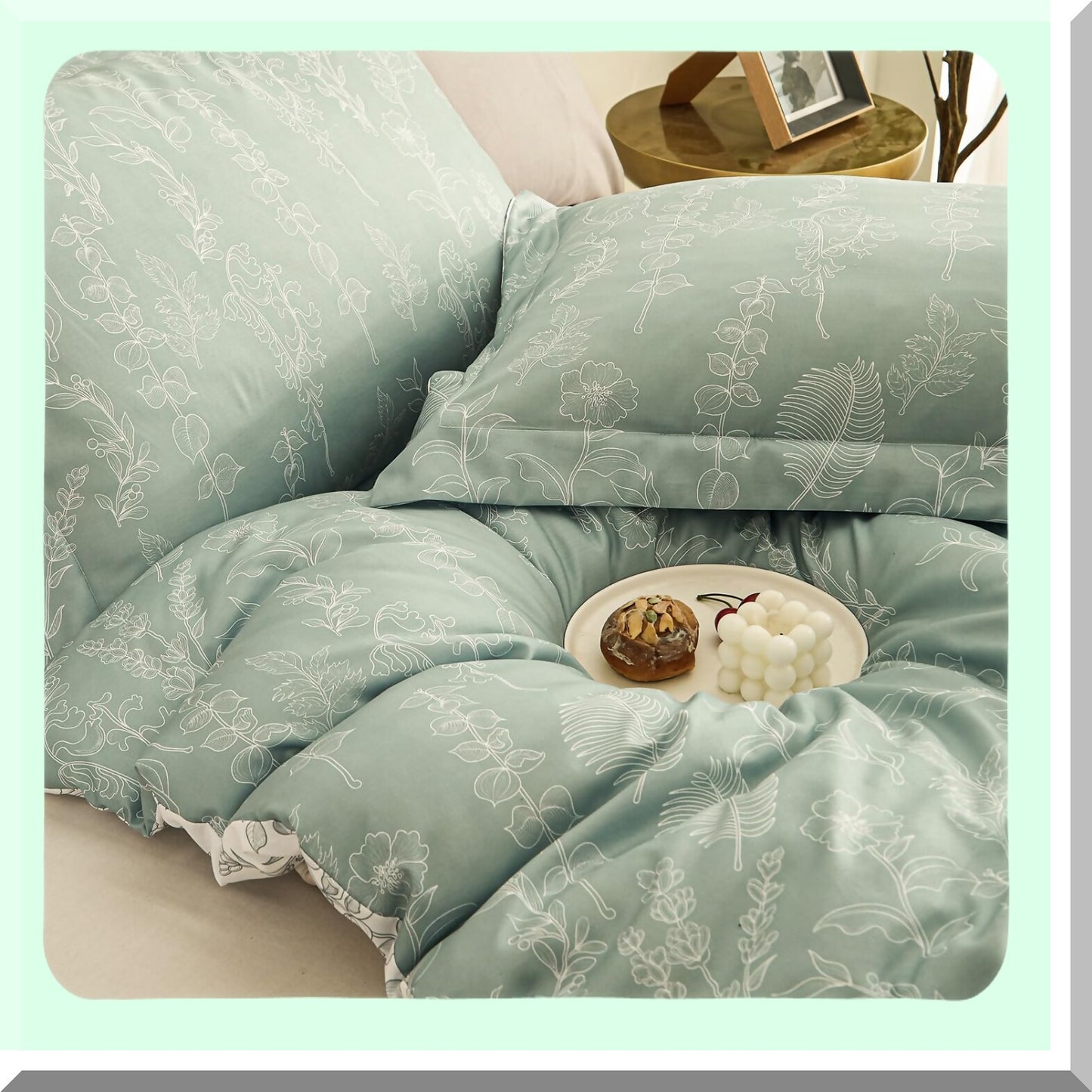 Wild Sage Bloom Queen Comforter Set - Luxuriously Soft Reversible Floral Bedding for Couples - 3-Piece Microfiber Comforter Set - Queen Size