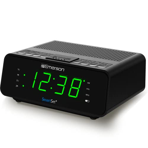 SmartSet Alarm Clock with AM/FM , Dimmer, Sleep Timer and .9" LED Display, CKS1900 (Black)