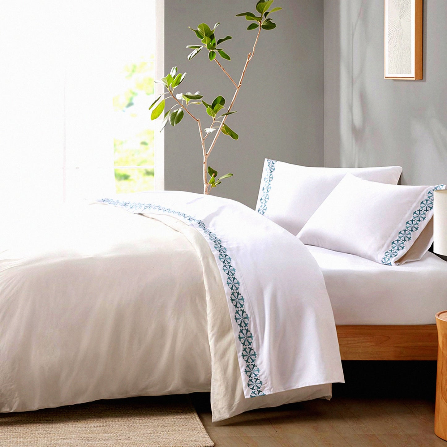 Luxury Medallion Embroidered Microfiber Sheet Set - Full Size Teal Bedding with Elastic Pocket - Soft Brushed Fabric, All Season Pillowcases - 4 Piece Elegant Design