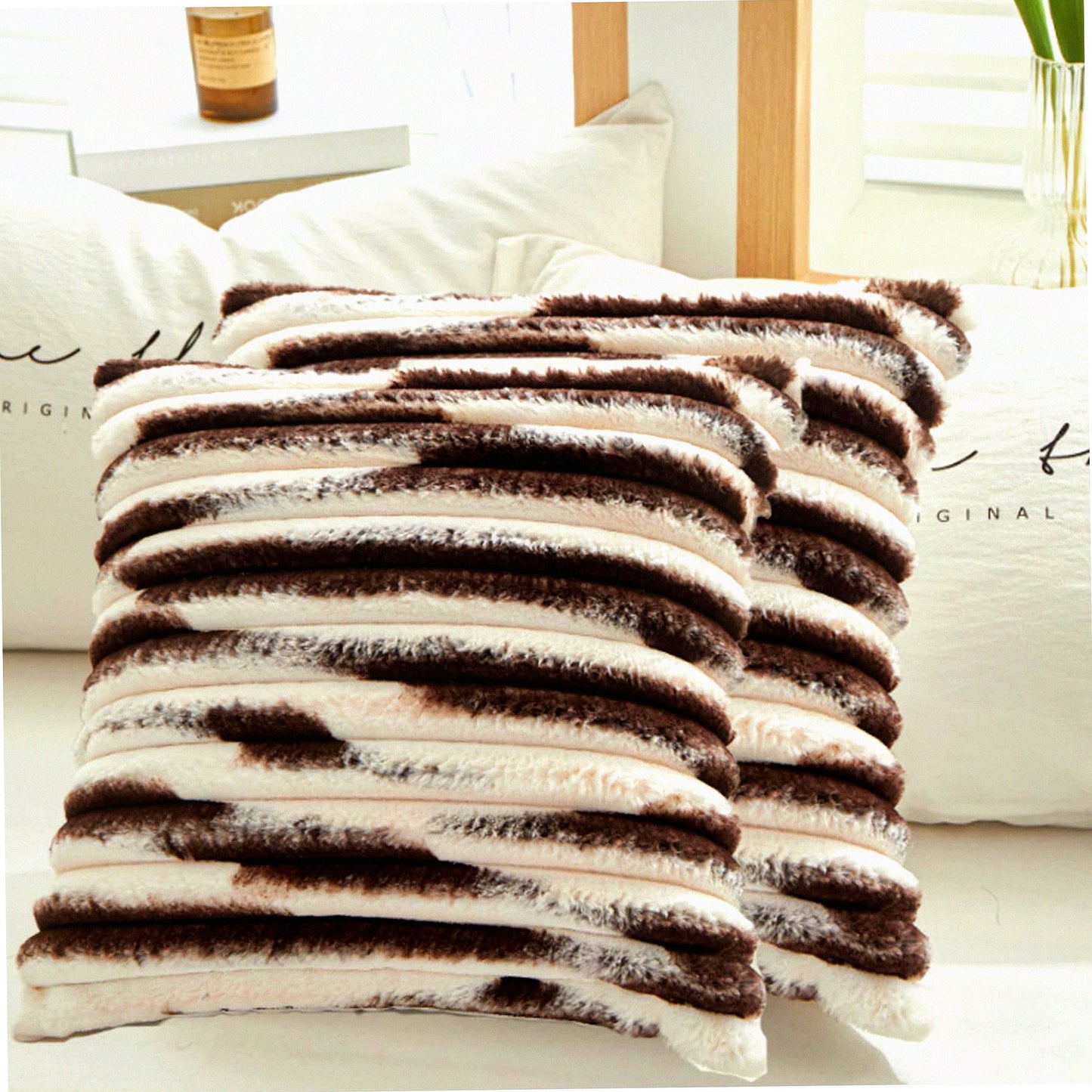 Luxury Tie-Dyed Striped Velvet Pillow Covers - Set of 2, Modern Cozy Cushion Cases for Bed Sofa, Home Decor, 18x18 Inch Brown Square Throw Pillow Cover
