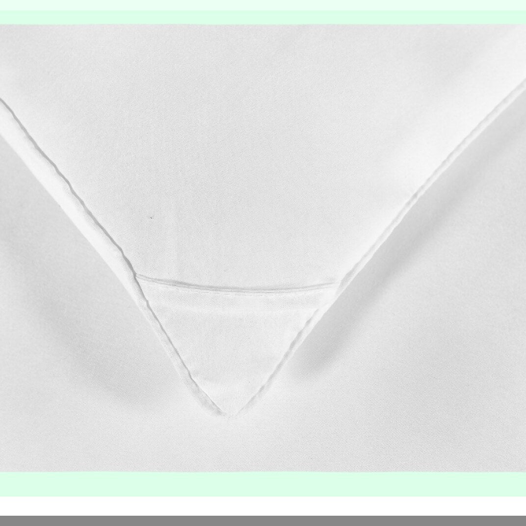 CozyCloud Oversized Queen Comforter - Ultra Light Warmth White Down Alternative Duvet Insert for Luxurious Sleep Experience