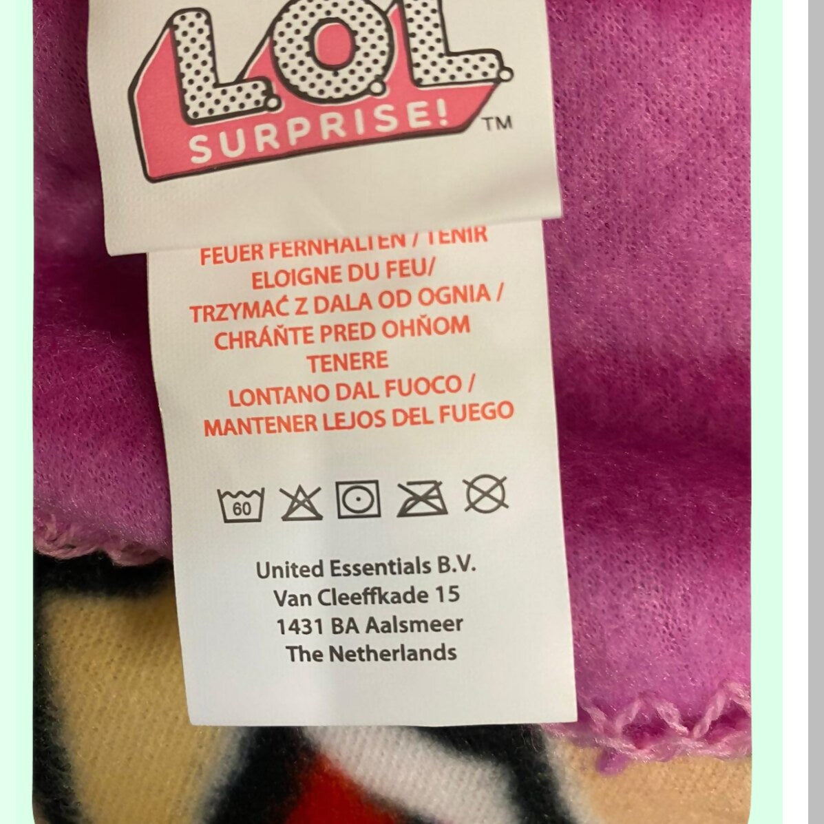 CozyDreams Fleece Blanket - Ultimate Comfort for Snuggling and Relaxation