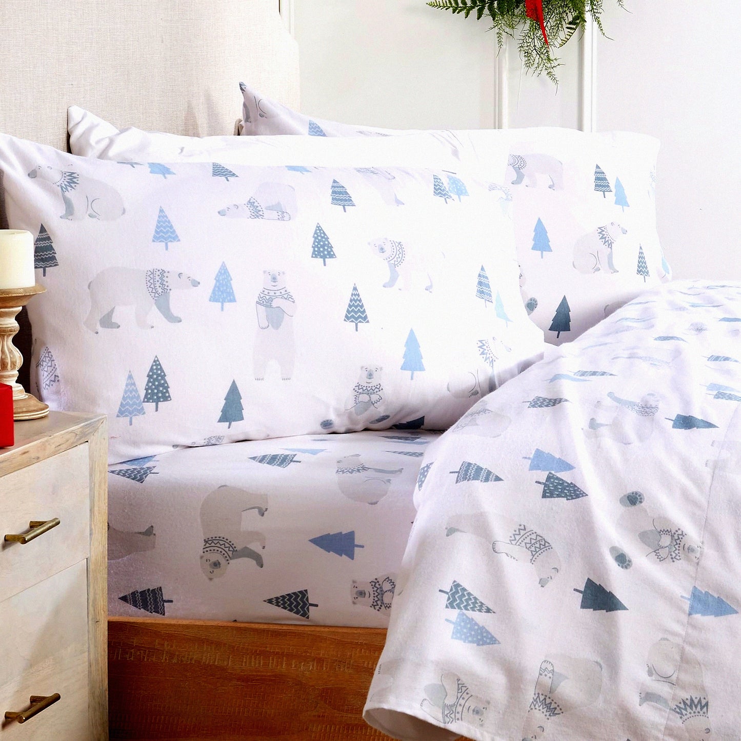 WinterWonder Flannel Sheet Set - 100% Cotton 4 Piece Deep Pocket Bed Sheets, Double Brushed for Extra Softness. Cozy Alpine Collection Queen Size with Novelty Polar Bears Design.