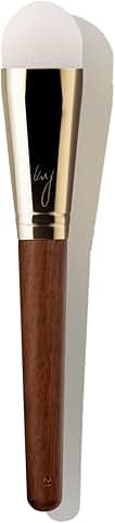 Foundation brush for smooth, flawless makeup application