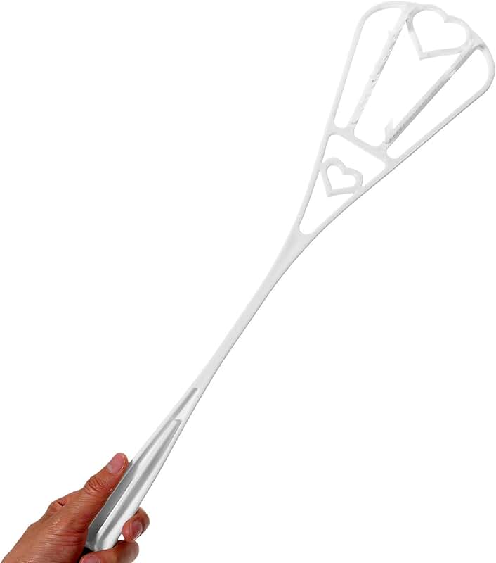 Plastic Rug Beater with Long Handle for Cleaning