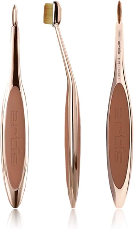 Linear Makeup Brush with Metal Handle in Rose Gold