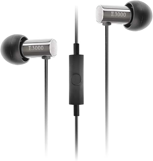 In-Ear Isolating Earphones with Controls and Microphone