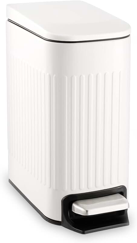 Small 1.6 Gallon Bathroom Trash Can with Lid