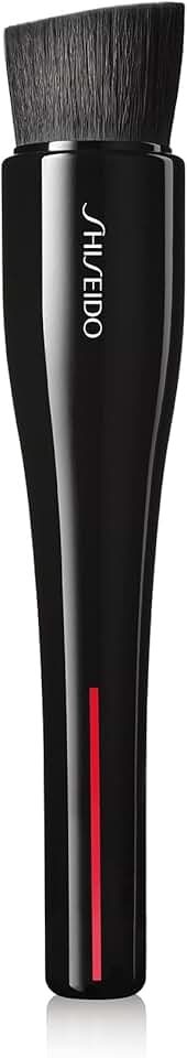 Flat angled foundation brush for precise, streak-free coverage