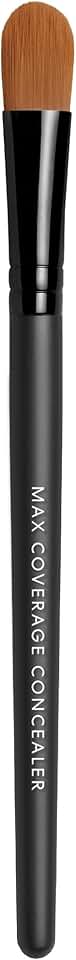 Maximum Coverage Flat Concealer Brush with Synthetic Fibers