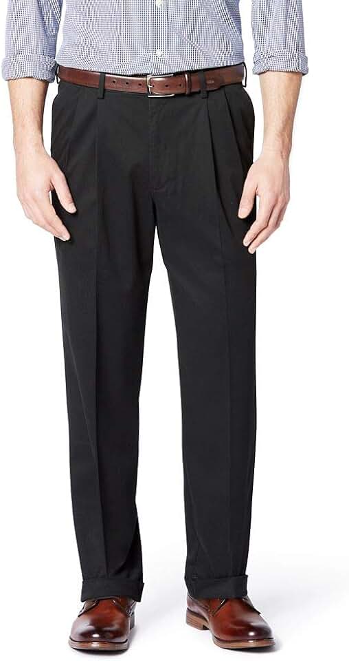 Men's Relaxed Fit Pleated Khaki Pants