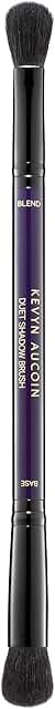 Dual-ended eyeshadow brush for blending and shaping