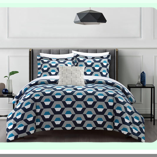 HexaComfort 4-Piece Geometric Queen Comforter Set in Blue