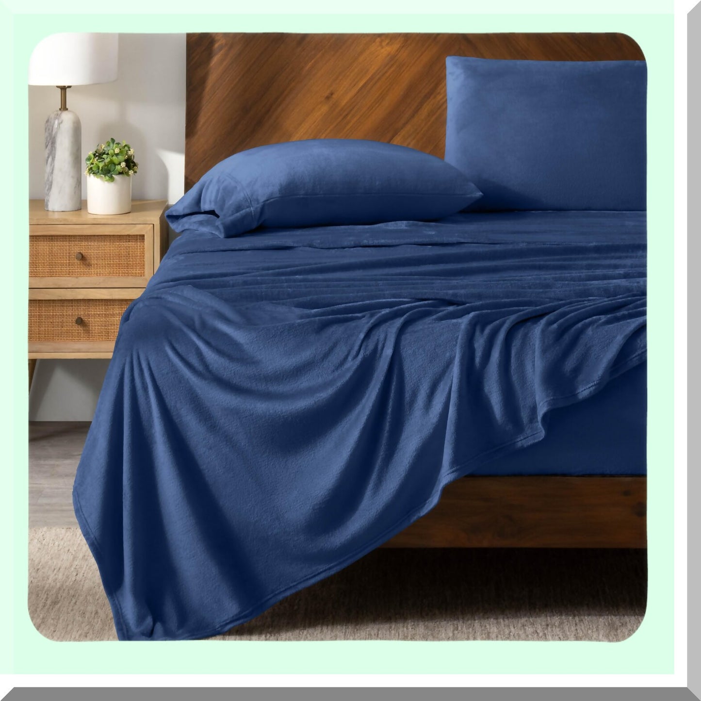 VelvetLux Deep Pocket Fleece Sheet Set - Ultra Soft Microplush Bedding in Dark Blue Queen Size - Deluxe Non-Pilling Velvety Bed Sheets