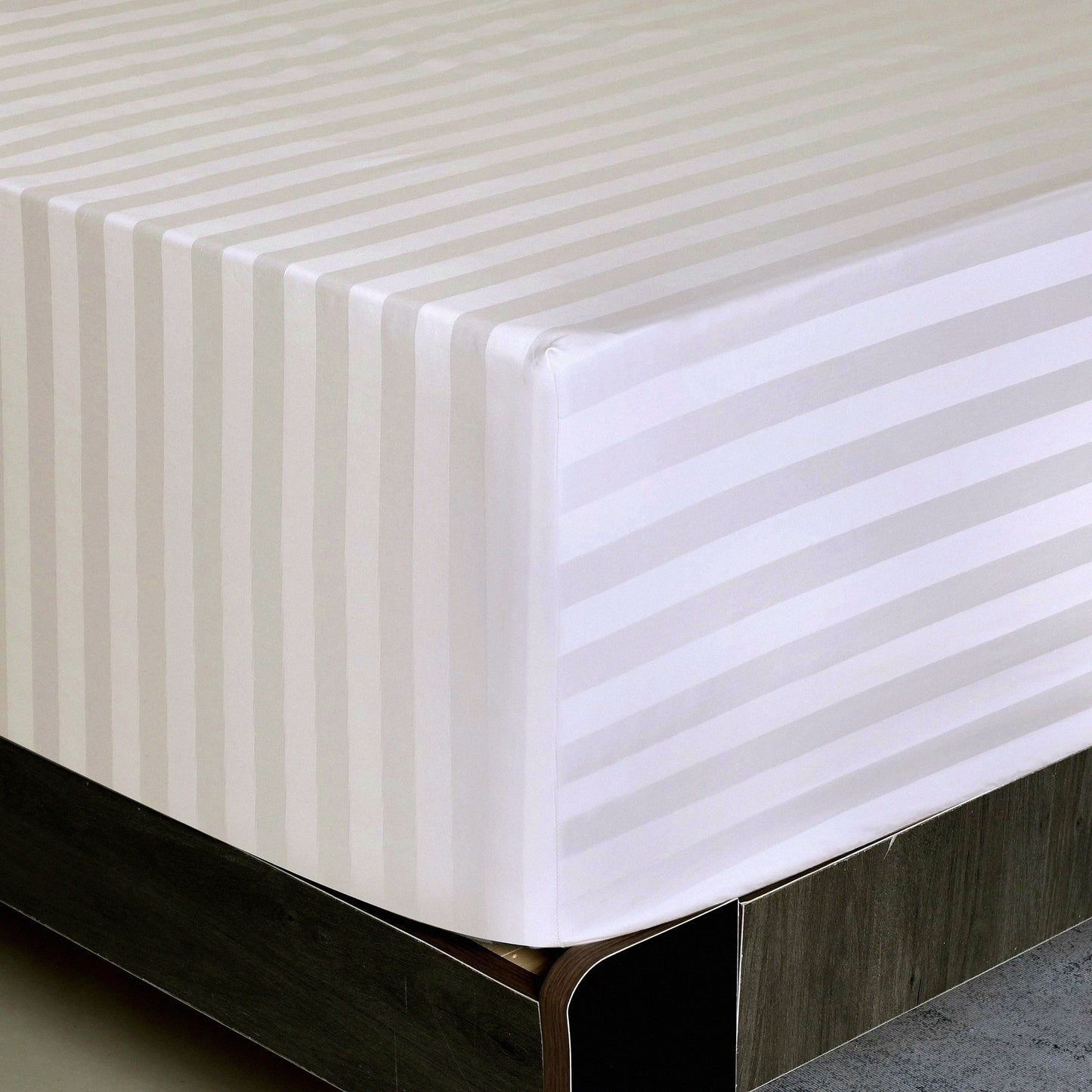 Luxury Cotton Stripe Fitted Sheet - Light Beige Twin Size - 600 Thread Count - Deep Pocket Mattress Sheet - Premium Quality Bottom Sheet - 100% Cotton