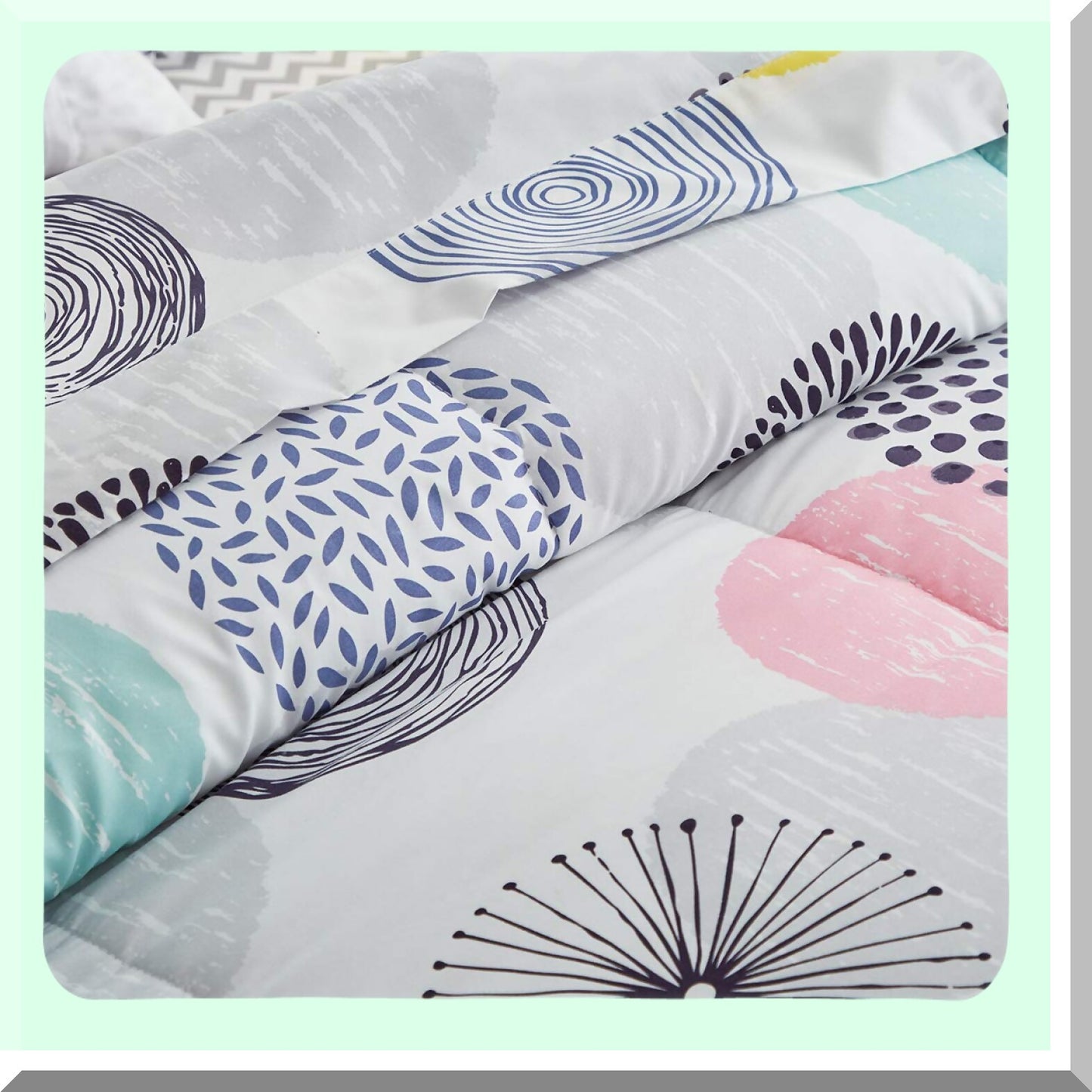Colorful Dots Cozy Comfort Queen Bed Set - Soft Microfiber Winter Bedding Bundle with Comforter, Shams, Sheets, Pillowcases - 7 Piece Set