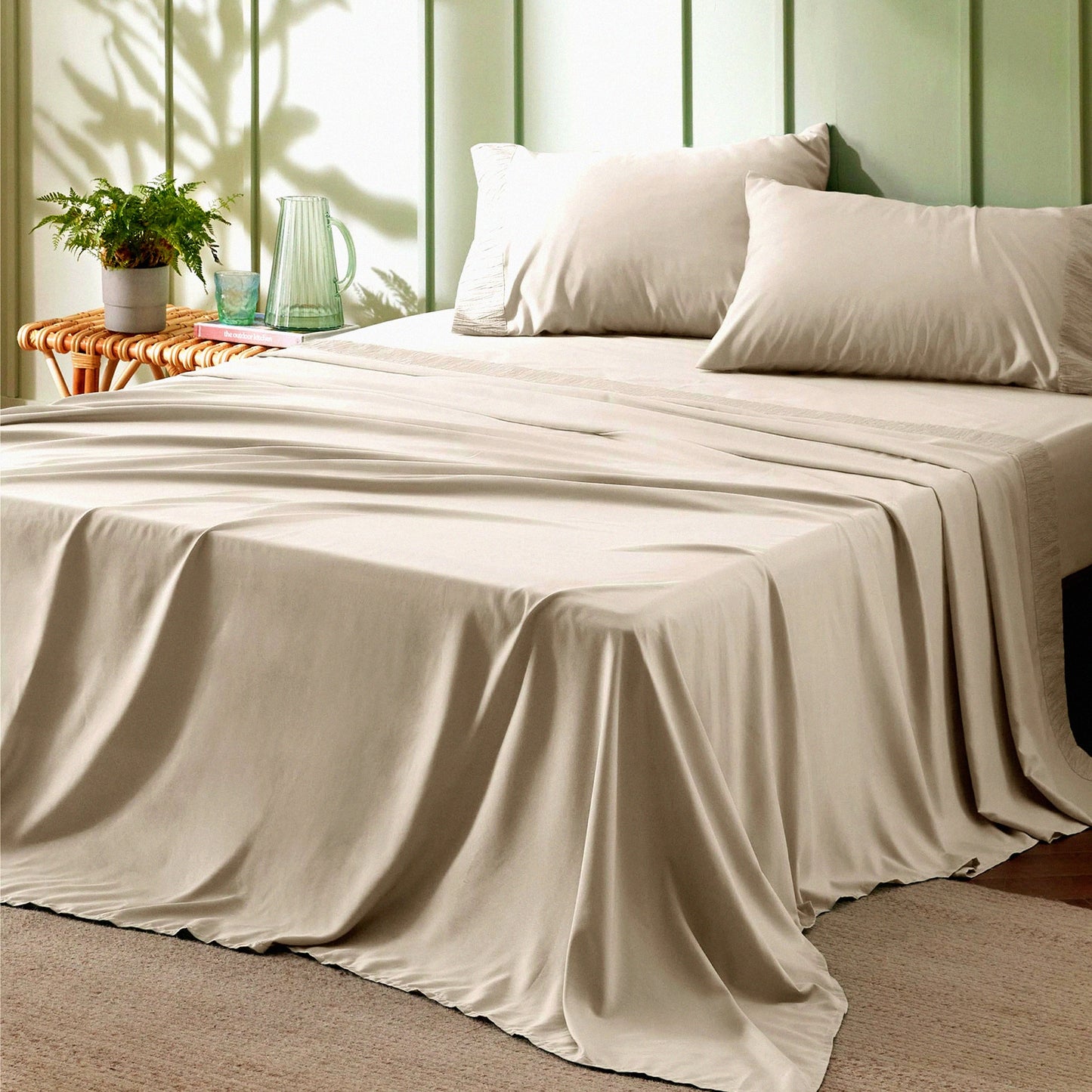 CoolLux Microfiber Bed Sheet Set - Soft Luxury Linen Sheets for Size Bed - 4 Pieces Hotel Quality Cooling Sheets - Easy Care Polyester Sheets