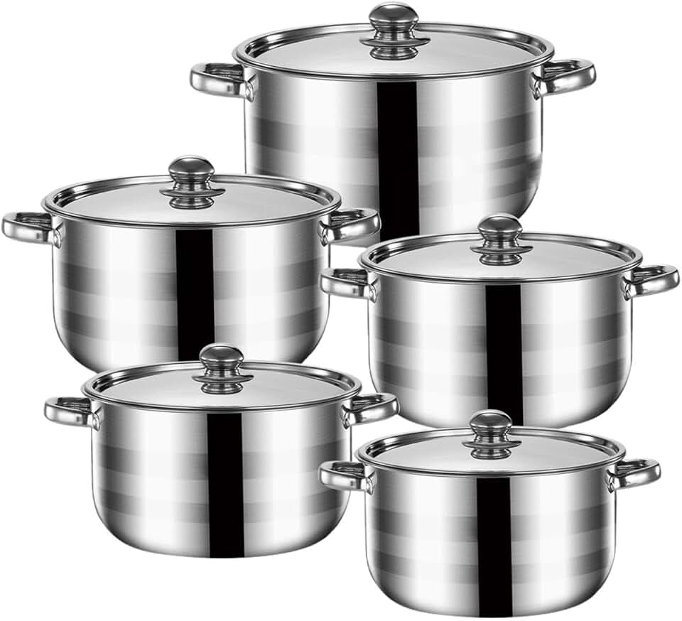 Set of five cookware pots with lids for kitchen use