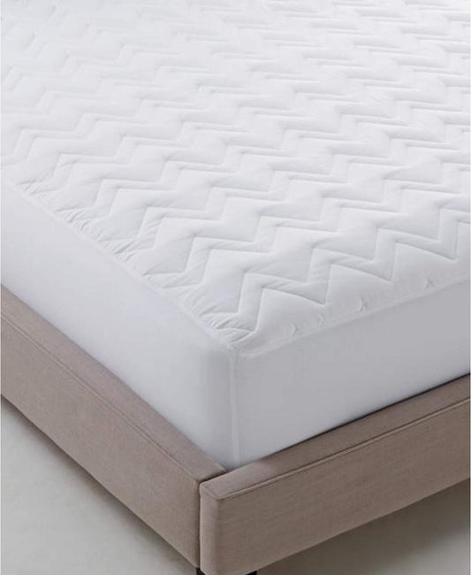 t Essentials Clic King Mattress Pad White
