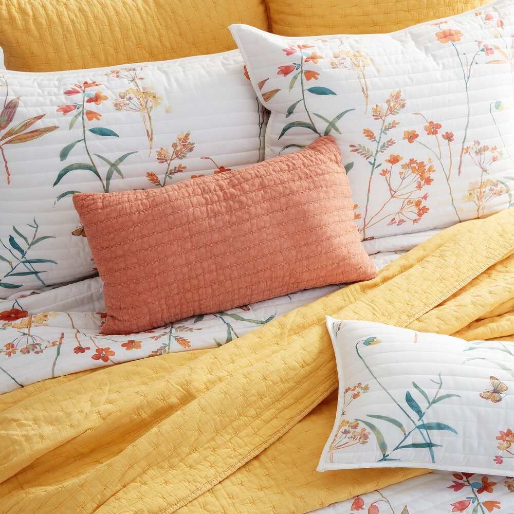 Bonnie Cal King Quilt, Coral, 108X94