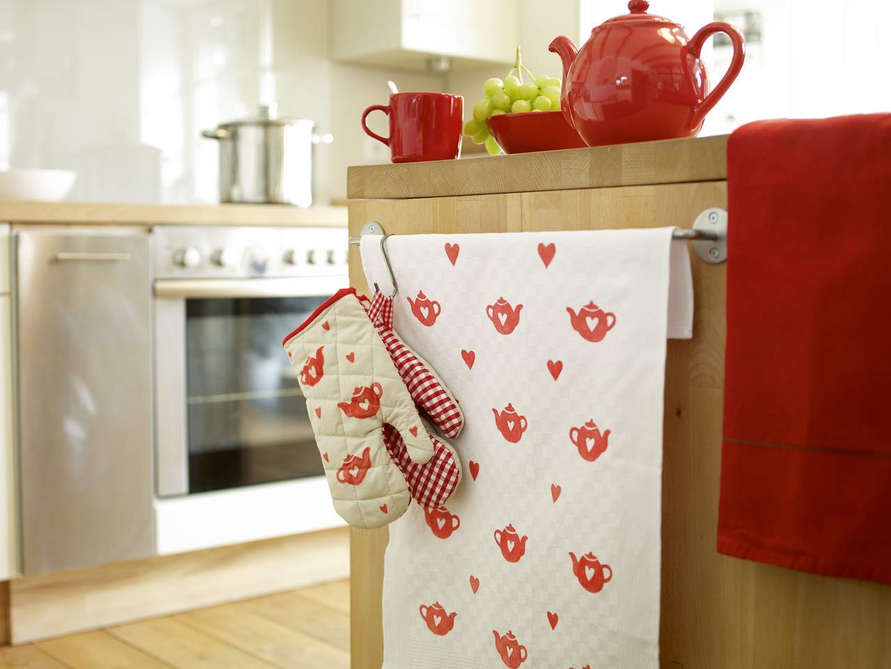 Red Textile Fabric Marker Pen