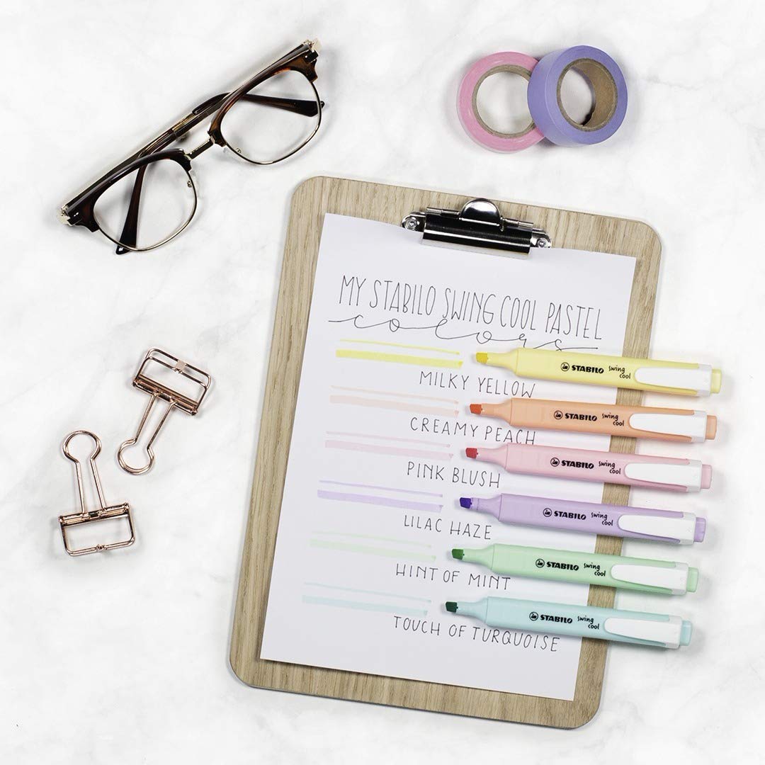 Set of 6 pastel highlighters with clip closure