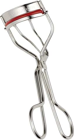 Easy-to-Use Eyelash Curler for Long-Lasting Curl