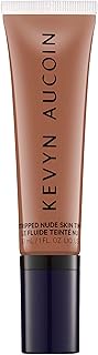 Skin tint with blue light protection and natural finish