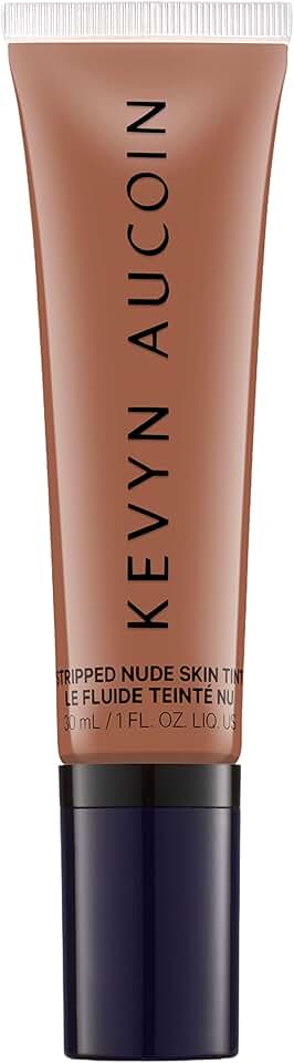 Skin tint with blue light protection and natural finish