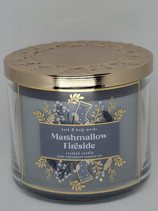 Tis the Season 3 Wick Candle 14.5 Ounce Notes: Rich Red Apple, Cinnamon, Cedarwood