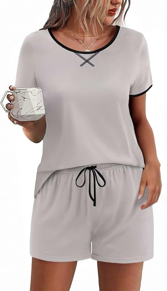 Women's Short Sleeve Pajama Set with Shorts and Pocket